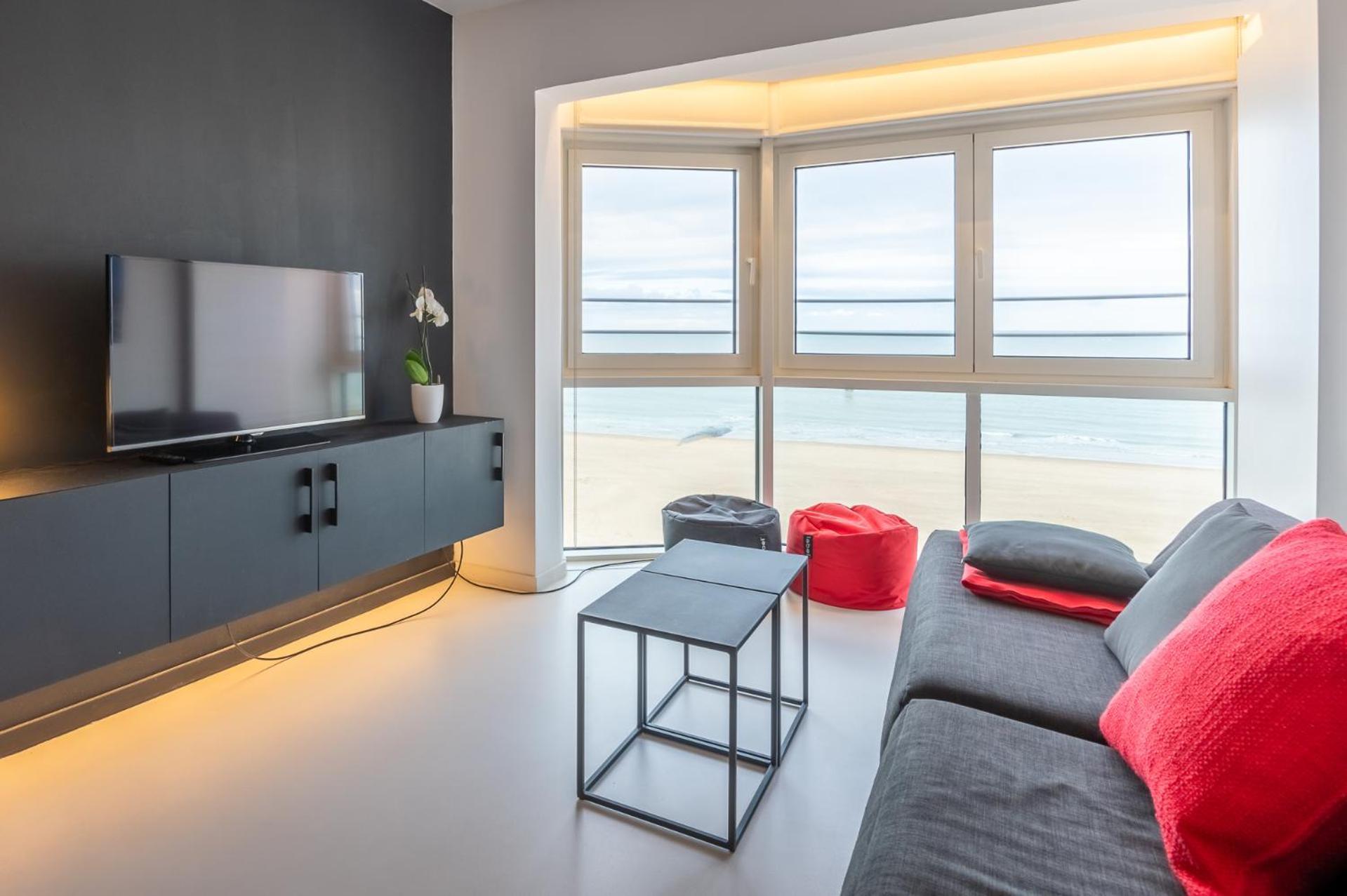 Eliza - Luxurious Apartment With Stunning Sea Views 奥斯滕德 外观 照片