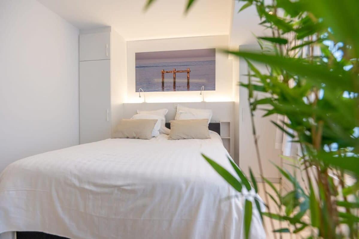 Eliza - Luxurious Apartment With Stunning Sea Views 奥斯滕德 外观 照片