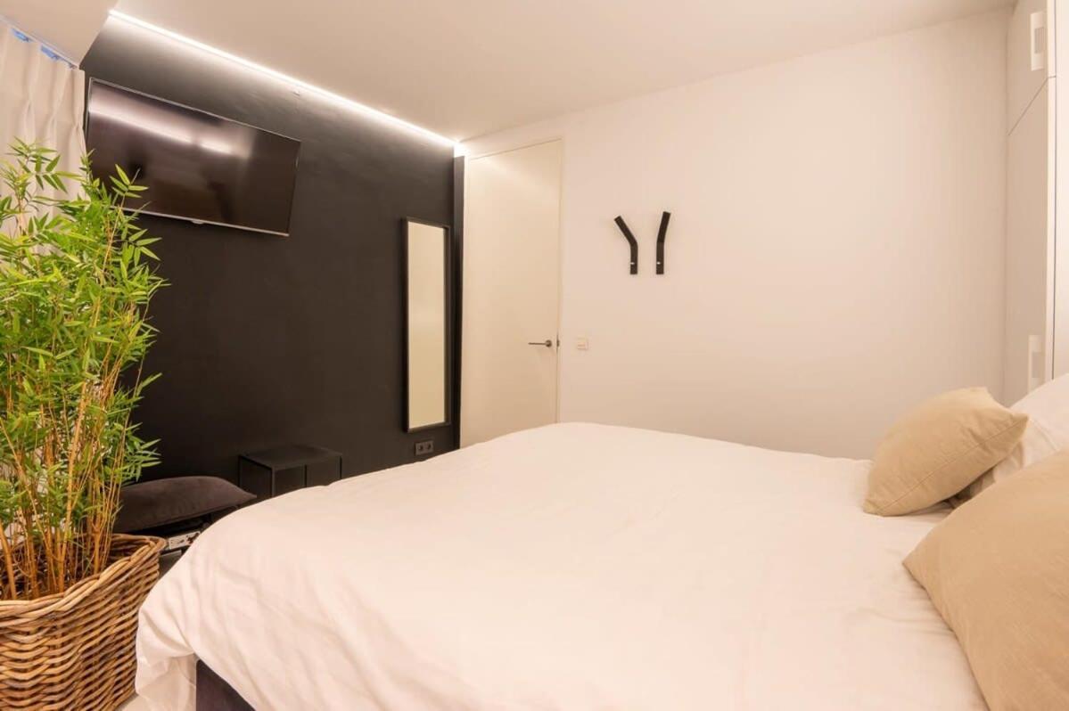 Eliza - Luxurious Apartment With Stunning Sea Views 奥斯滕德 外观 照片
